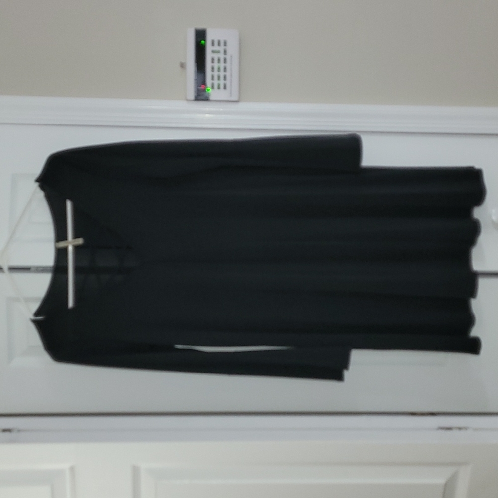 Black mid dress